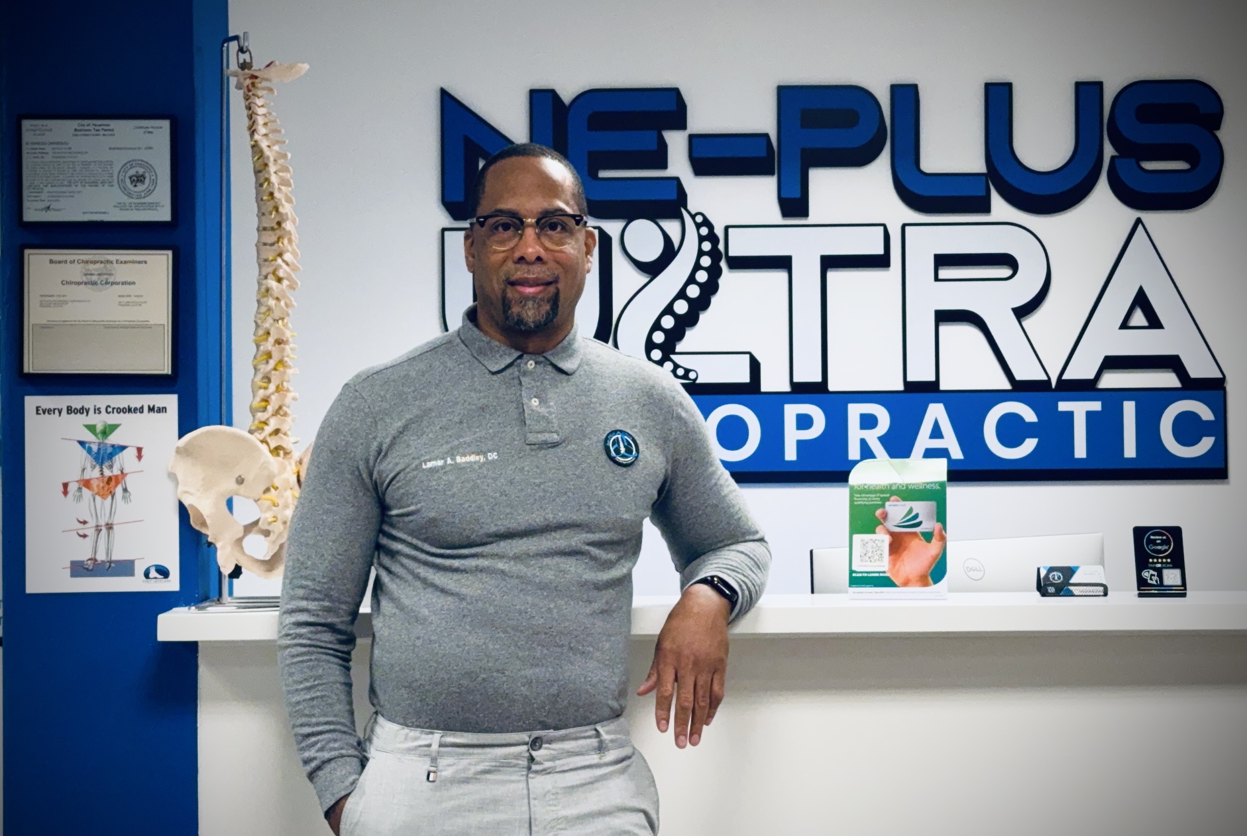 Chiropractor Pasadena Dr. Lamar Baddley